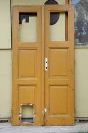 Dveře před renovací